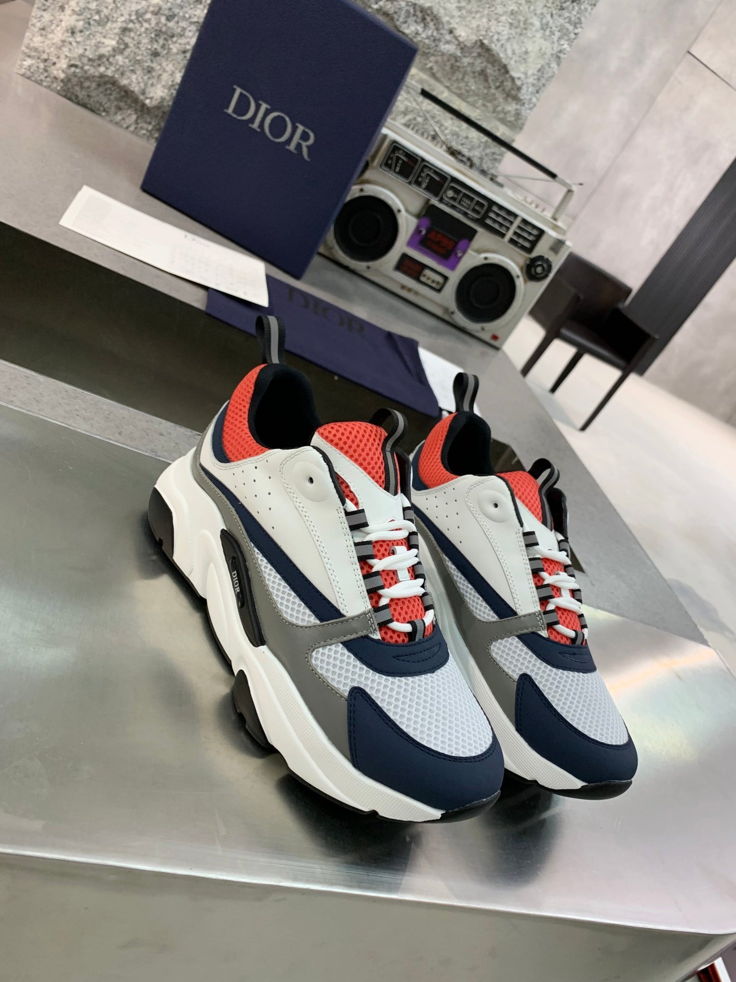 Dior