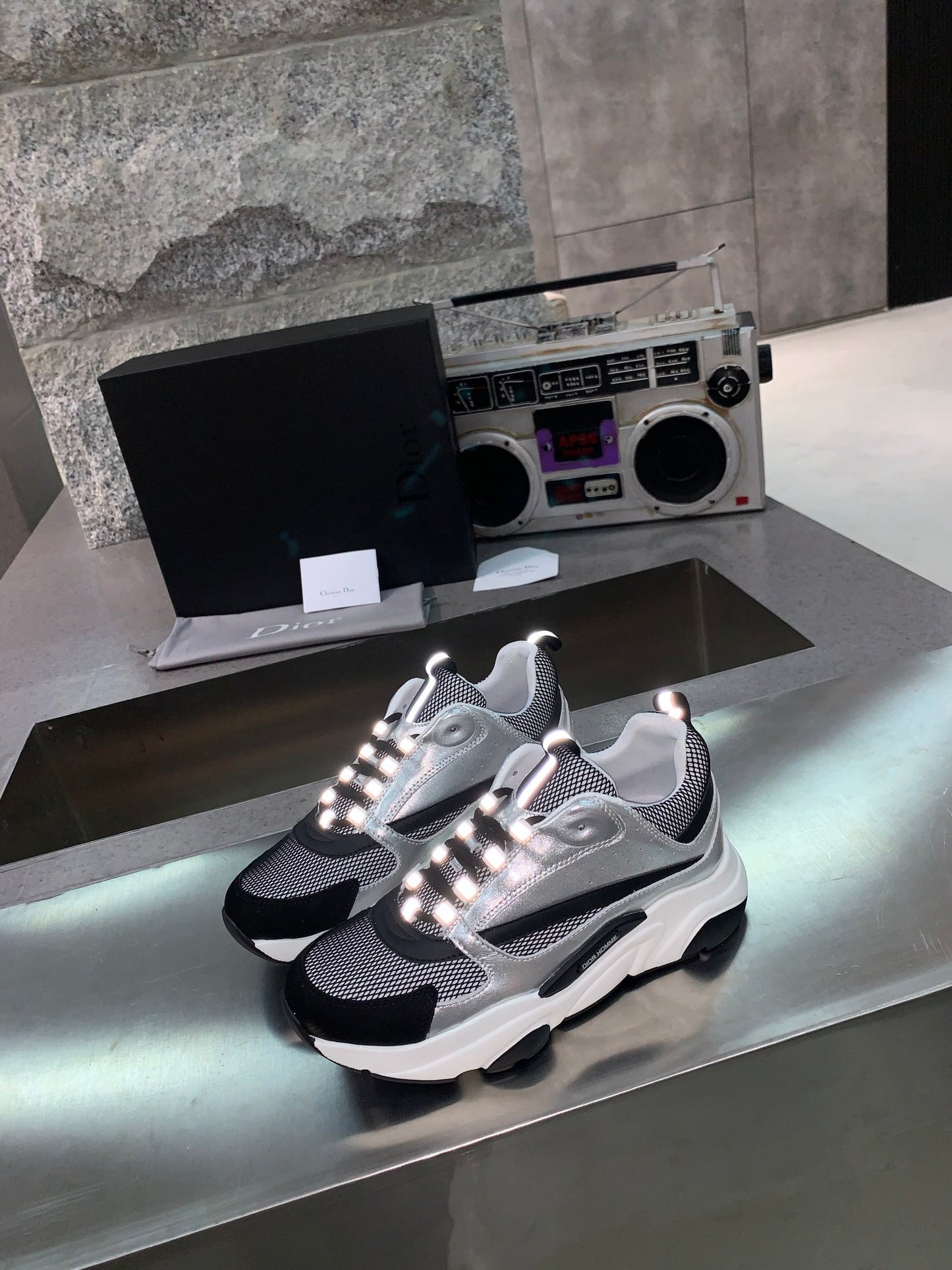 Dior