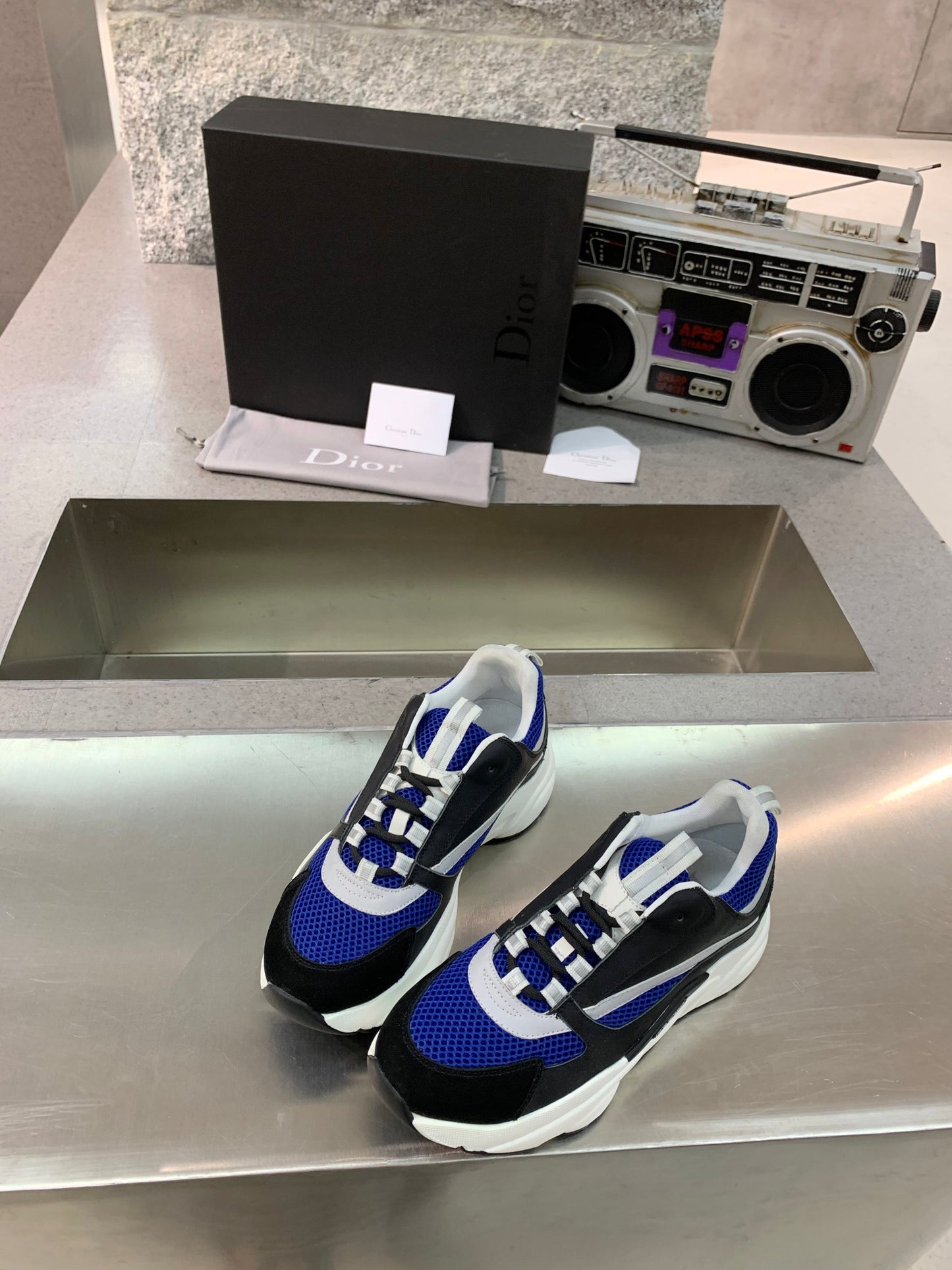 Dior