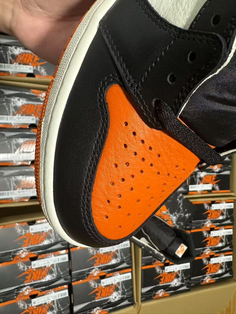 Air Jordan 1 RETRO High OG